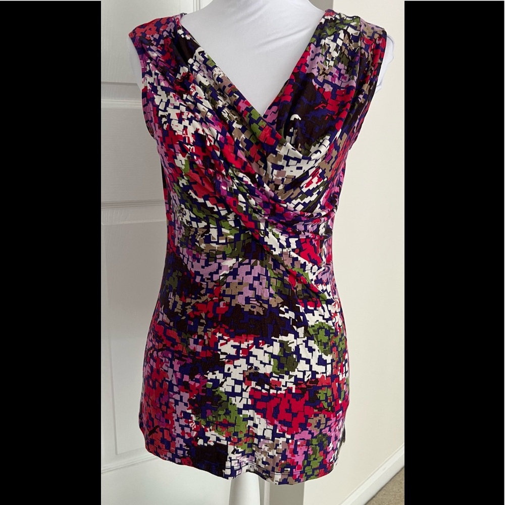 Cabi Sleeveless V-neck Top - Size Medium